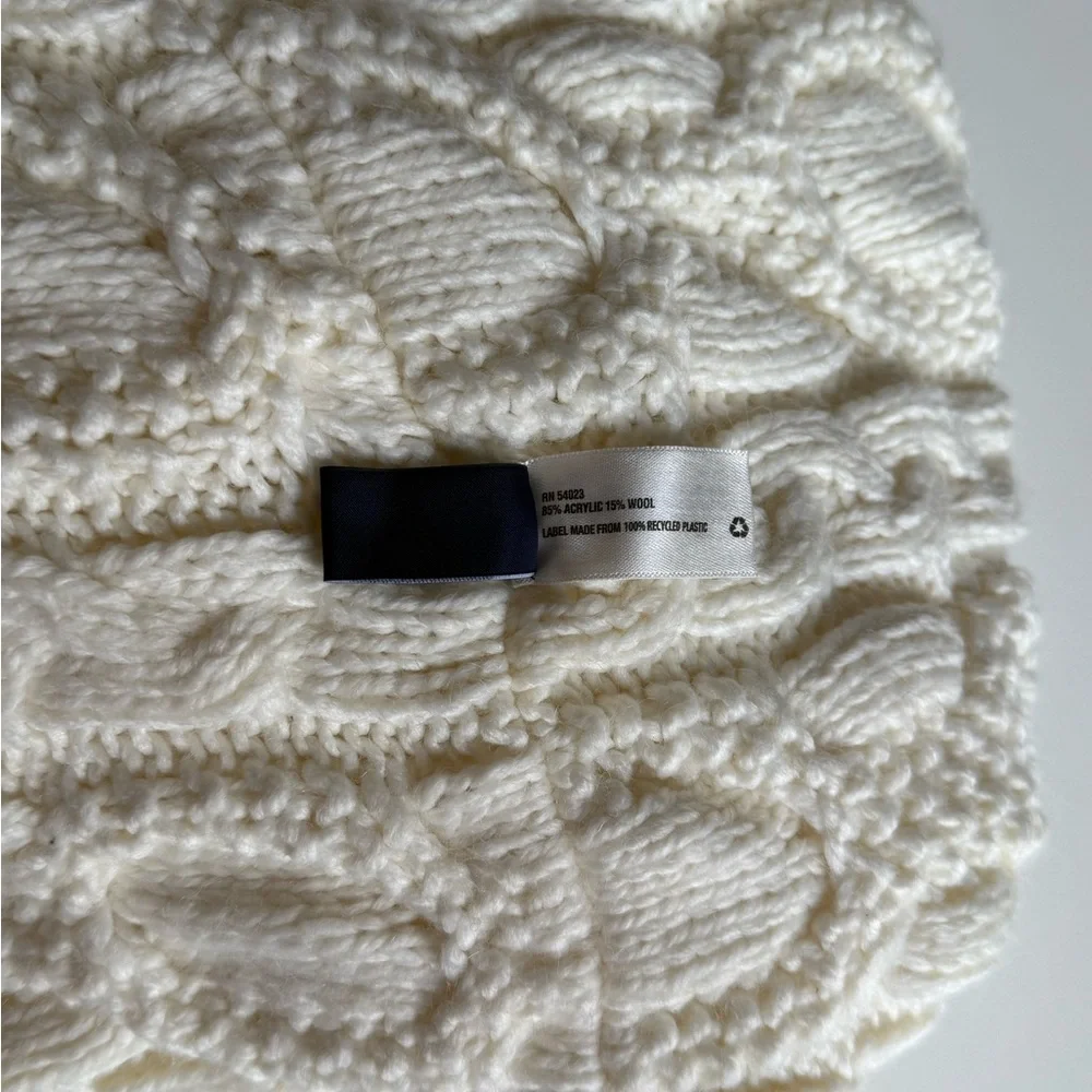 Gap Scarf Cozy Knit Infinity Neck Warmer Cream Beige Ivory Wool One Size